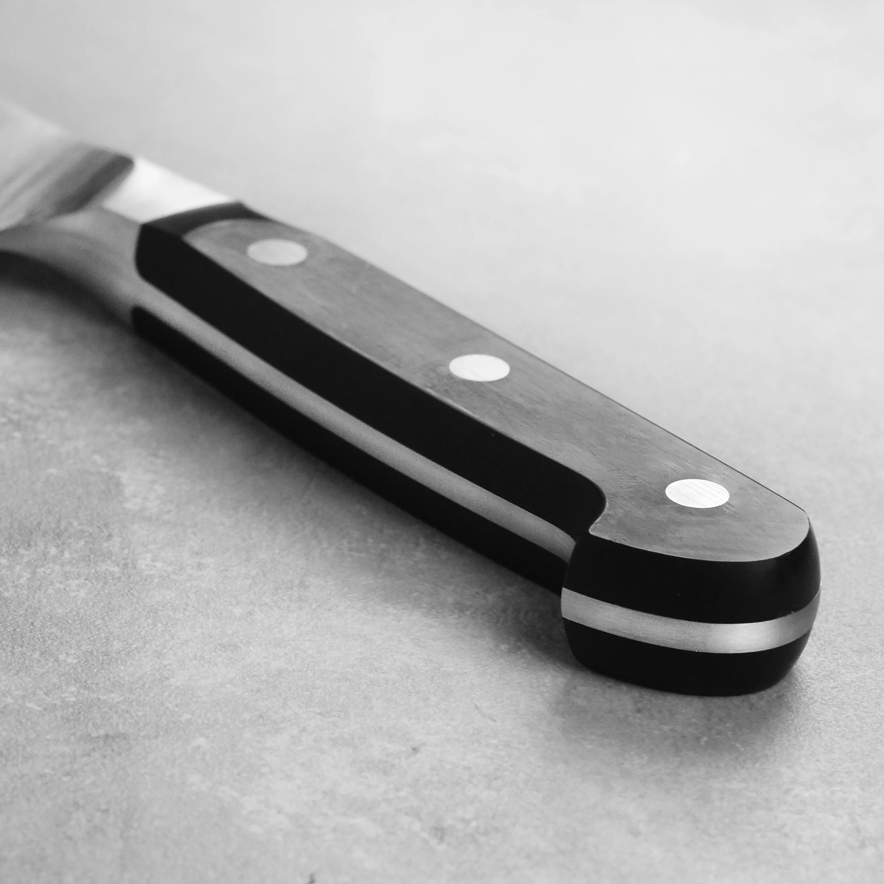 Zwilling Pro Fine Edge Rocking Santoku | 5.5 Inch