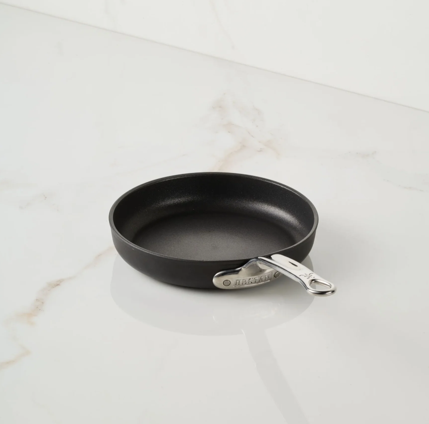 Hestan TITUM® Fusion™ 9.5" Nonstick Open Skillet | Professional Small Frying Pan