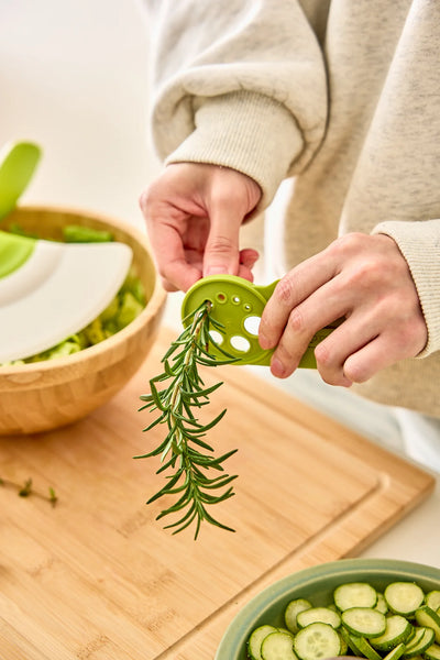 Prepara Herbs N’ Greens Cool Tool